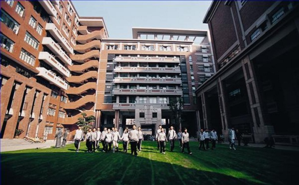 學(xué)校宿舍
